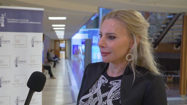 Риски применения ИИ и борьба с дипфейками: Торкунова о трендах цифрового права смотреть онлайн