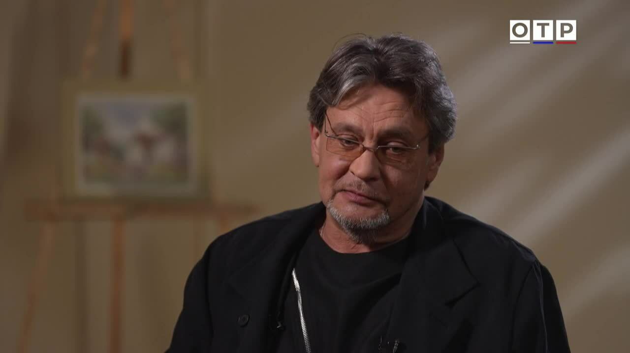 Александр Домогаров – актер театра, кино, телевидения и дубляжа, певец. Народный артист России смотреть онлайн