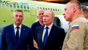 Владимир Путин посетил Иркутский авиационный завод