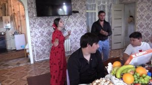 Клип  С Днем рождения, Золотой
