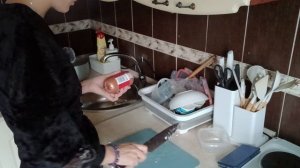 СВЕТА НЕТ НО Я ГОТОВЛЮ