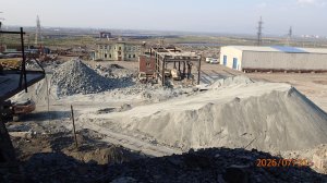 2026.07.21. Норильск. Кирпичный завод разрушен, но осталось здание...