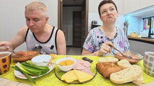 Мукбанг а ЖИЗНЬ продолжается! НЕГАТИВ стал обыденностью! НЕ судите людей! Болталка и Семейный обед