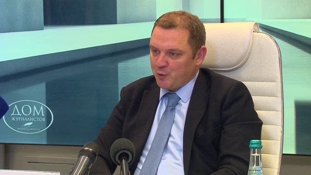 В Воронеже прошла пресс-конференция министра по регулированию контрактной системы в сфере закупок смотреть онлайн