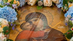 Вечернее богослужение. Иконы Божией Матери, именуемой «Троеручица». Акафист Божией Матери