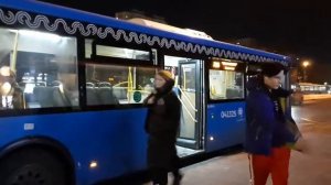 Автобус Лиаз-5292.65(041325) следует по маршруту 725
