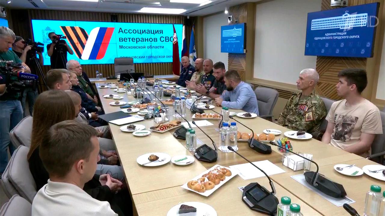 Со всей страны поступают предложения для народной программы "Единой России". смотреть онлайн