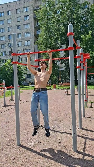 Функциональная связка на перекладине от Александра !!! 👍👍👍