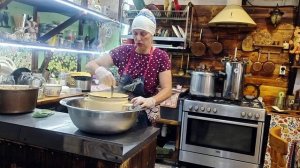 РЕШИЛИ УБИРАТЬ ХОЗЯЙСТВО