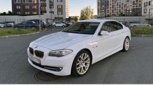 BMW F10 528 Xi - Luxury - 2012