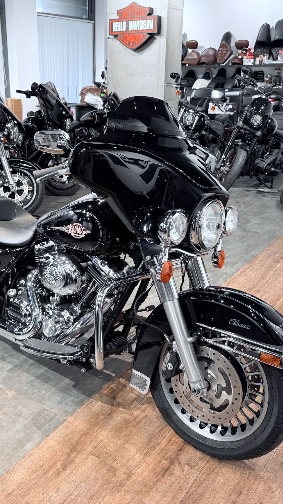 2010 HD Street Glide ABS Vivid Black 18K (VIN 5HD***3784) смотреть онлайн