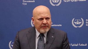 Карим Хан отстранен от должности прокурора Международного уголовного суда.