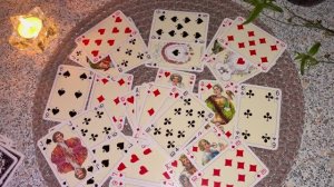 ♥️Червонная дама. Гадание на игральных картах