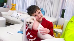Макс и Катя играют с папой в лотерею