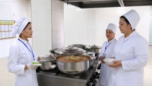 Лучших поваров и медсестер детских садов выбрали в Туркменистане