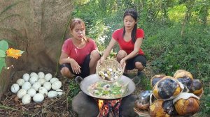 Выживание в лесу, нашел утиное яйцо, суп из утиного яйца — это вкусно, наслаждаюсь едой в джунглях