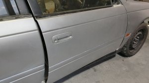 Как снять передние двери Toyota Caldina