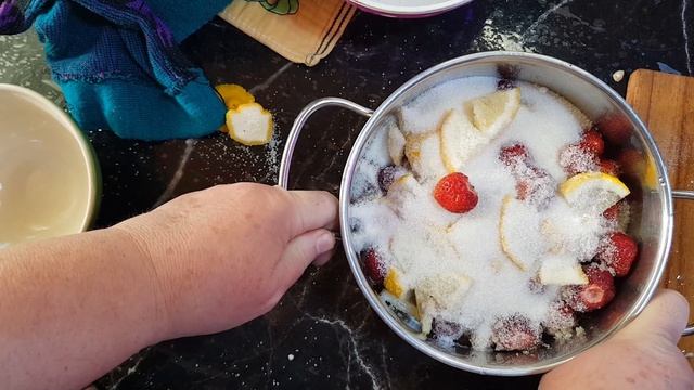 Клубничное варенье с Лимоном.Вкусно,Просто и Легко.Ягоды как МАРМЕЛАД,