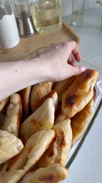 Сегодня пирожки, жареные и печеные ☺️
