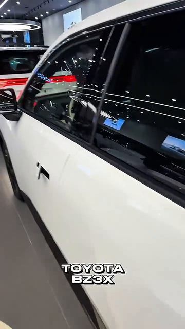Toyota BZ3X max 2026 -2 смотреть онлайн
