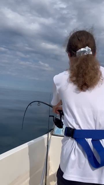 Когда рыба очень большая и сильная. смотреть онлайн