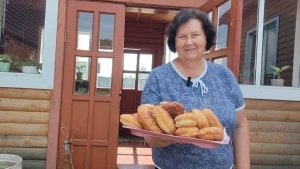 Напекла пирогов гору. Тесто на ряженке.