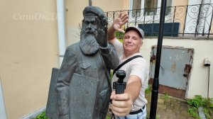 Владивосток, дальше только море...  По Миллионке в поисках предсказателя, художника и носильщика...