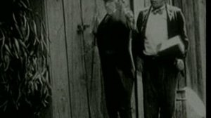 «Роковой молоток» (The Fatal Mallet, 1914) — Чарли Чаплин, Мэйбл Норманд и Мак Сеннет 🔨