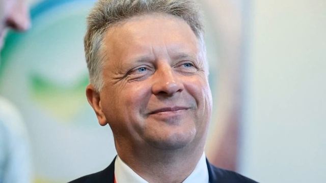 КОНВЕЙЕР УХОДИТ НА ПАУЗУ, но нам обещают гибрид на 500 сил? Что скрывает АвтоВАЗ! смотреть онлайн