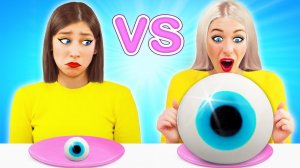 Гигантская еда vs. Крошечная в течение 24 часов! # Забавный челлендж с едой от Multi DO Challen