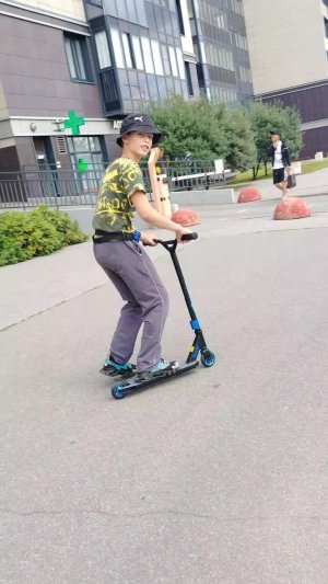 Типичный я на самакате