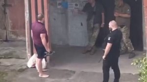 Ушел чисто. Сразу видно, человек занимался, готовился, хорошая форма бега.