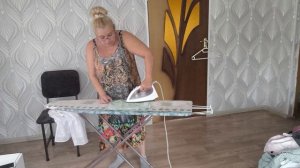 Все делают и мне НАДО. С трудом его ЗАСТАВИЛА.