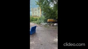 Под присмотром пристава в Северном Медведкове сносят частную собственность