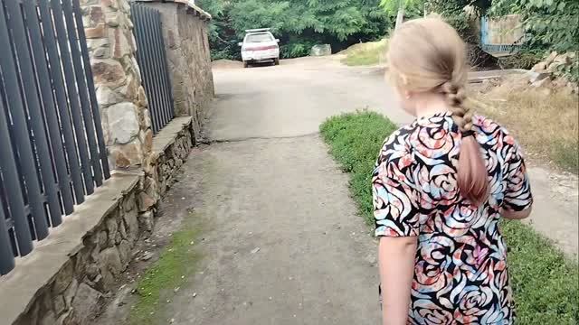 Проверка новых локаций для выхода с магнитом. Настурцию атаковала Крестоцветная блошка.