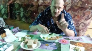 Мукбанг. Жареные карасики.