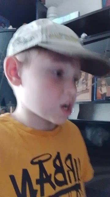 БАТЯ КАК ВСЕГДА УДЕЛИЛ БОЛЬШЕ ВРЕМЕНИ МЛАДШАМУ😂