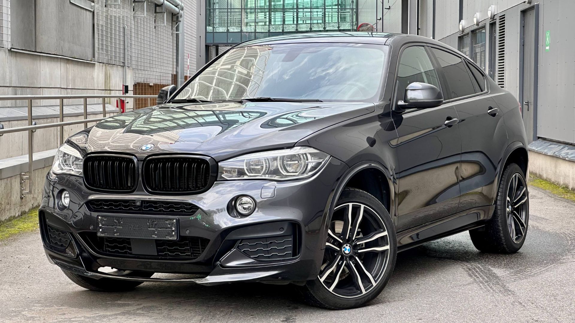 BMW X6 II (F16), 2018 смотреть онлайн