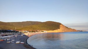 Пляж в Сукко. Вечер. Закат на море.