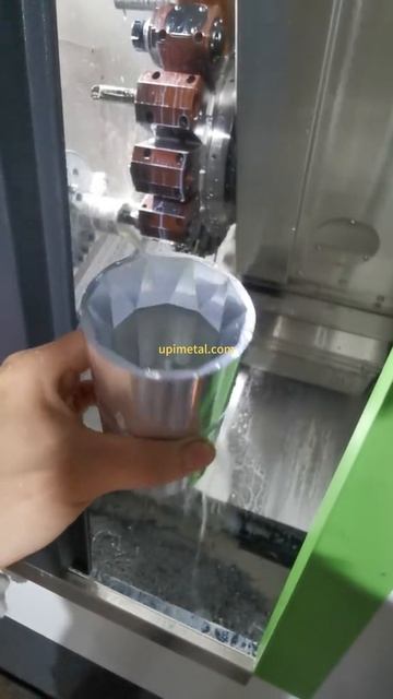 Обработка внутренних цилиндров с ромбовидной текстурой на комбинированном токарном станке