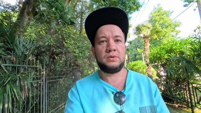 Отдых в Сочи, Адлере, Абхазии стоит ли ехать? Туристов совсем нет?