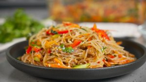 Готовлю целый ТАЗ! Фунчоза с говядиной и овощами, от которой невозможно оторваться! Очень ВКУСНАЯ!