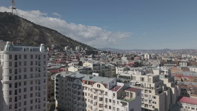 Красивая панорама Тбилиси днем смотреть онлайн