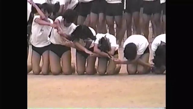 学生の波