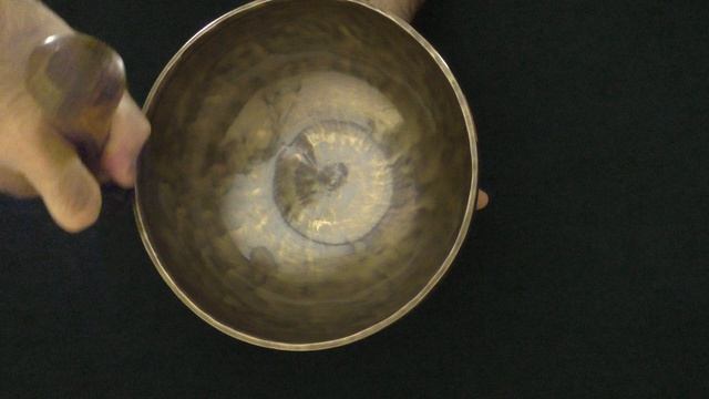 Поющая чаша Full Moon 22,8 см Ре# 159 Гц, Ля# 475 Гц