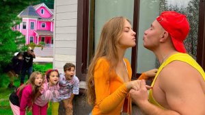 САМЫЙ СИЛЬНЫЙ ЧЕЛОВЕК В МИРЕ И ПЕРВЫЙ ПОЦЕЛУЙ?! ЛУЗЕРЫ ЗАСТУКАЛИ ДРУГА КАМИЛЯ!
