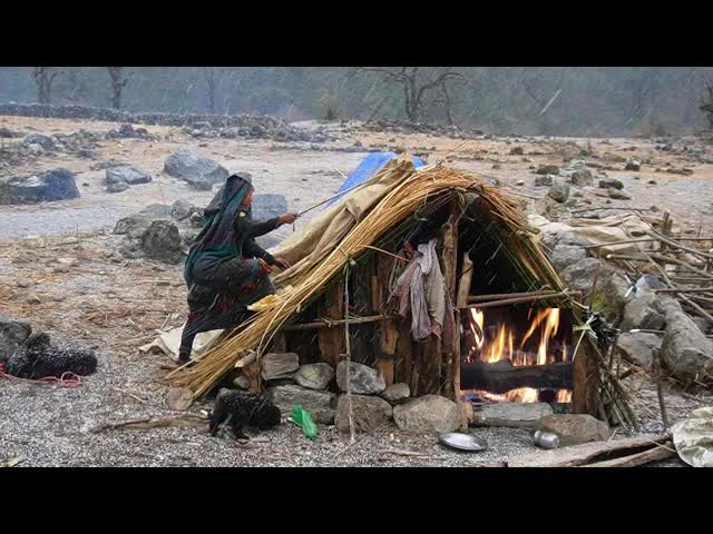 Best Life in A Himalayan Shepherd’s During the Snowfall | Most Relaxing | Village Documentary Video смотреть онлайн