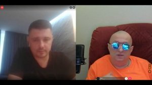 Алкаш уже обосрался у всех блогеров и у меня несколько раз — не узнал, начал выдавать себя за жителя