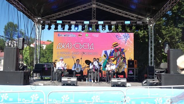 Moscow Ragtime Band