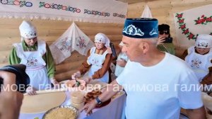 «Чтоб замуж выйти, надо нарезать тонко»: Минниханов дал совет на Сабантуе в Казахстане
